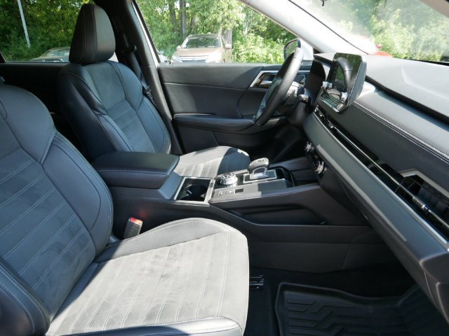Used 2024 Mitsubishi Outlander SE AWD/4WD image 8