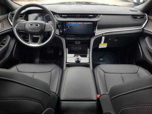 New 2026 Jeep Grand Cherokee Limited RWD image 17