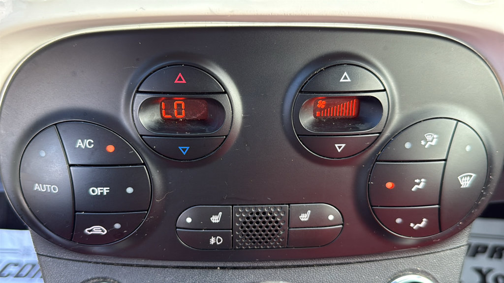 Used 2015 FIAT 500 Abarth w/ Comfort/Convenience Group FWD image 27