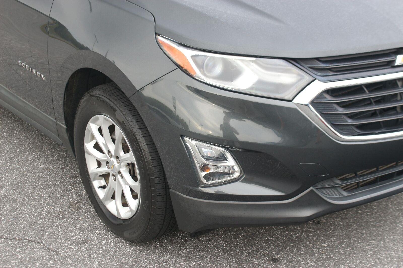 Used 2021 Chevrolet Equinox LS w/ LS Convenience Package FWD image 9