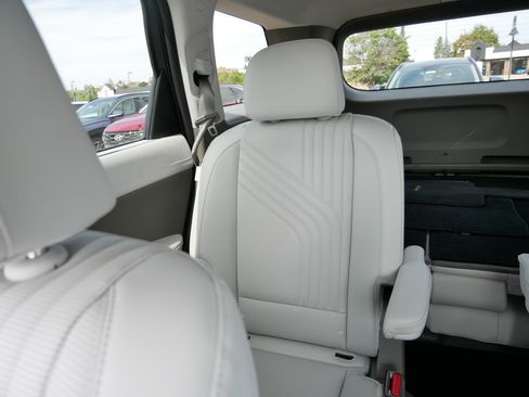 Certified 2026 Hyundai Palisade SEL AWD/4WD image 12