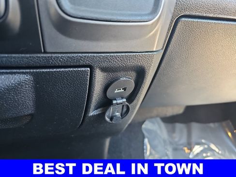 Used 2022 RAM 1500 Classic SLT w/ Electronics Group AWD/4WD image 24