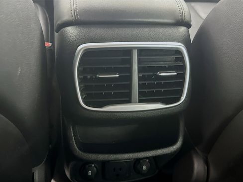 Used 2020 Hyundai Santa Fe Limited FWD image 28