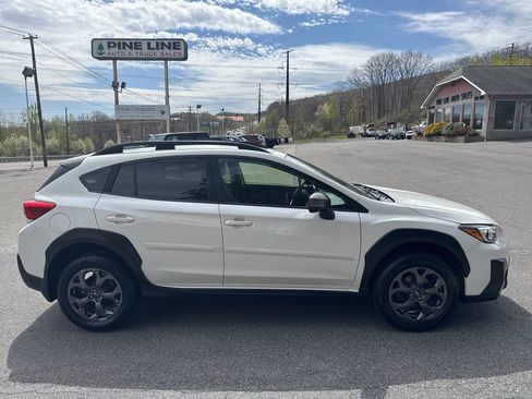 Used 2021 Subaru Crosstrek 2.5i Sport w/ Moonroof Package AWD/4WD image 2
