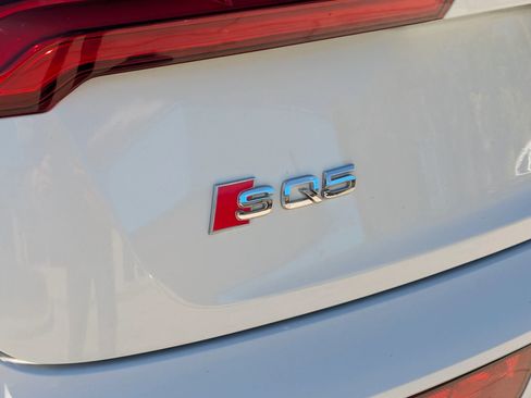Used 2020 Audi SQ5 Premium Plus w/ Premium Plus Package image 7