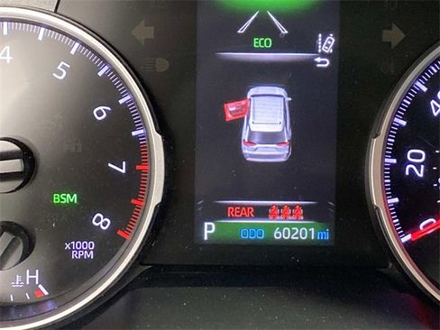 Used 2019 Toyota RAV4 XLE Premium image 21