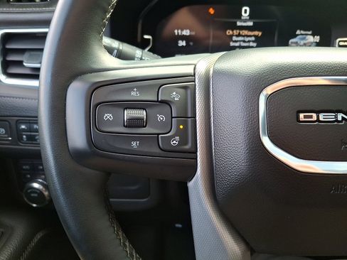 Certified 2023 GMC Yukon Denali image 23