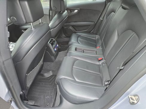 Used 2017 Audi RS 7 Prestige w/ Driver Assistance Package image 16