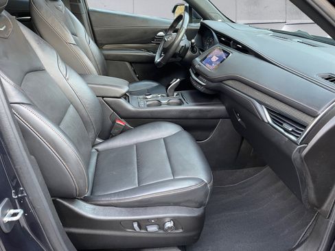 Certified 2022 Cadillac XT4 Sport image 16