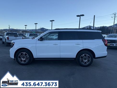 New 2025 Ford Expedition Active image 3