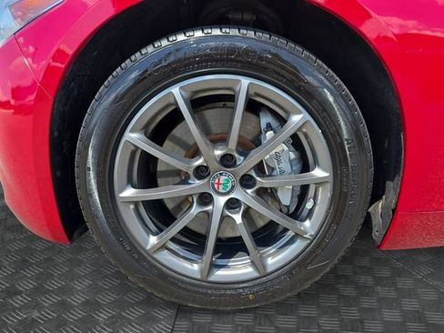 Used 2019 Alfa Romeo Giulia AWD w/ Cold Weather Package image 33