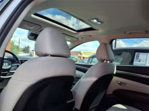 Used 2023 Hyundai Tucson SEL w/ Convenience Package image 15