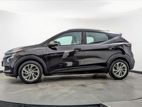 Used 2023 Chevrolet Bolt EUV LT FWD image 3
