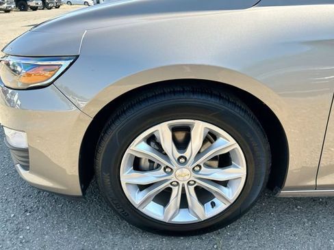 Used 2024 Chevrolet Malibu LT FWD image 32