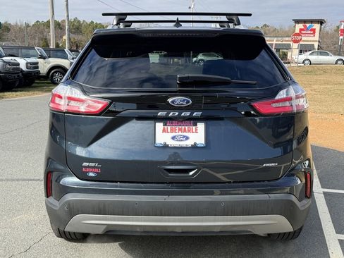 Used 2024 Ford Edge SEL w/ Convenience Package image 4