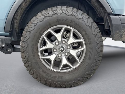 Used 2023 Ford Bronco Badlands image 26