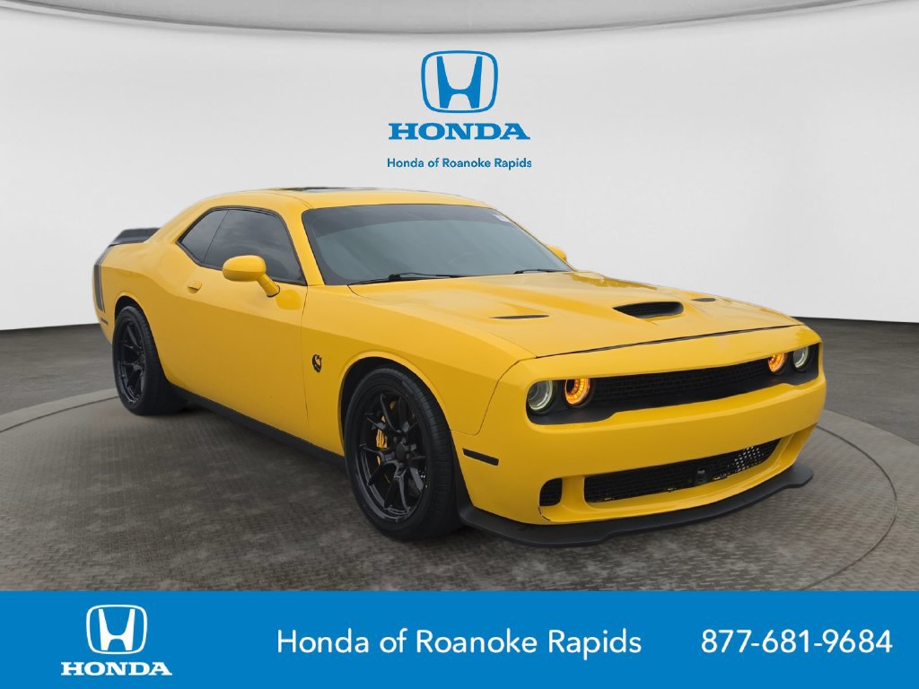 Used 2018 Dodge Challenger R/T Scat Pack w/ Dynamics Package RWD image 7