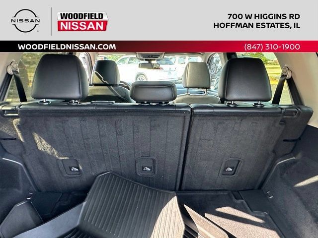 Certified 2025 Nissan Rogue SL w/ SL Premium Package AWD/4WD image 15