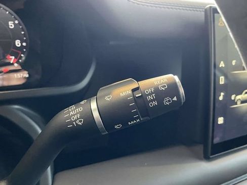 Used 2023 Land Rover Defender 110 V8 AWD/4WD image 40