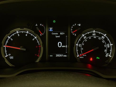 Used 2023 Toyota 4Runner Limited AWD/4WD image 13