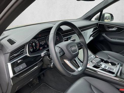 Used 2025 Audi Q7 3.0T Premium Plus image 10
