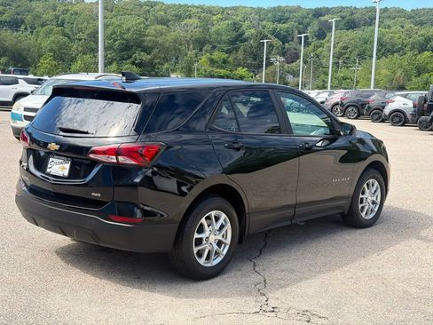 Used 2023 Chevrolet Equinox LS w/ LS Convenience Package AWD/4WD image 6