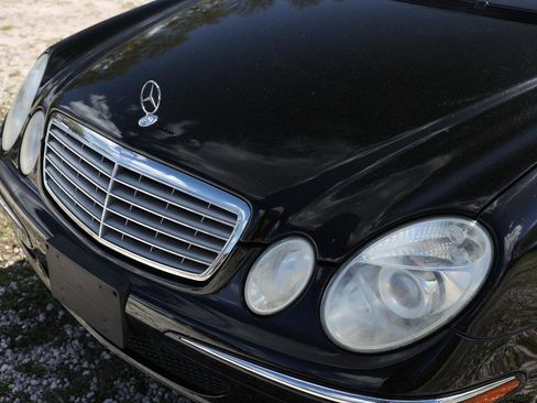 Used 2006 Mercedes-Benz E 350 4MATIC Sedan image 25