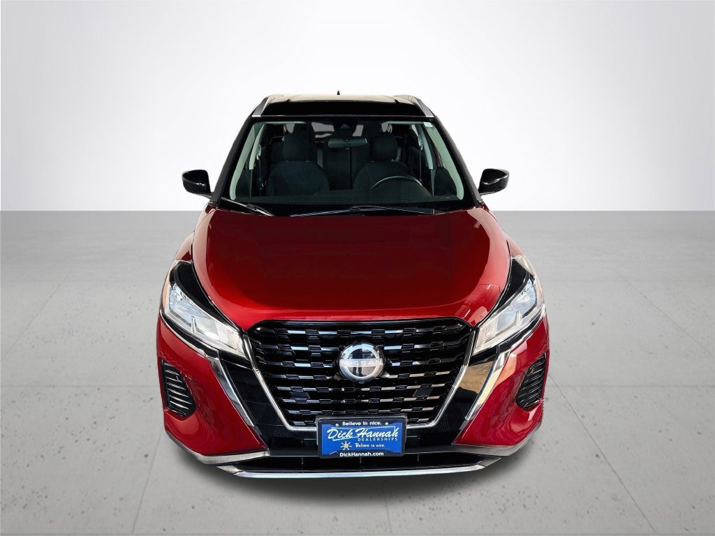 Used 2023 Nissan Kicks SV FWD image 3