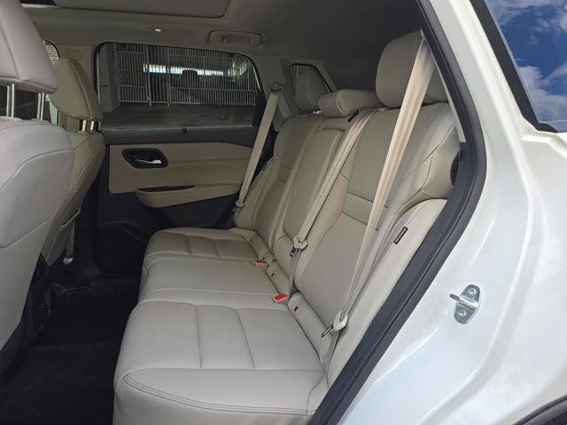 Used 2023 Nissan Rogue SL w/ SL Premium Package FWD image 6
