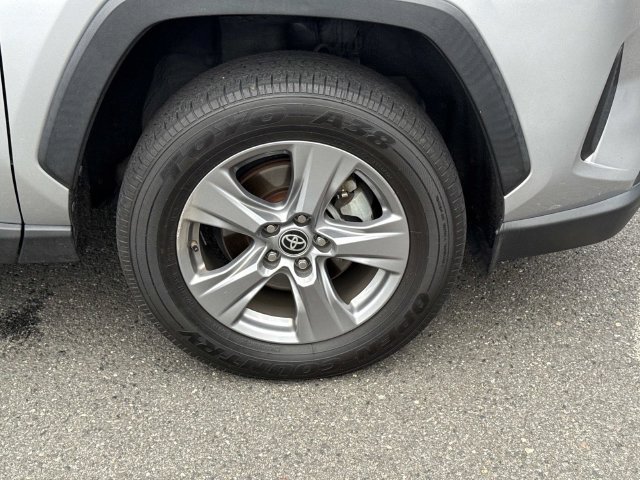 Used 2022 Toyota RAV4 LE AWD/4WD image 7