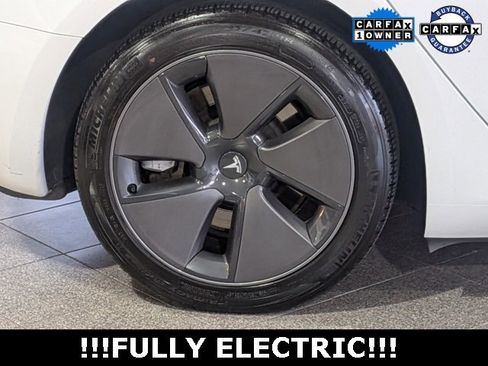 Used 2023 Tesla Model 3 Standard Range image 11