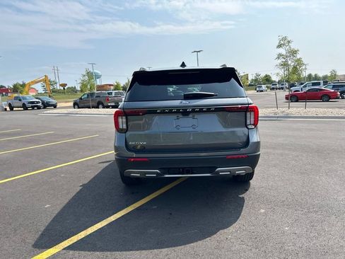 New 2027 Ford Explorer Active w/ Active Comfort Package AWD/4WD image 7