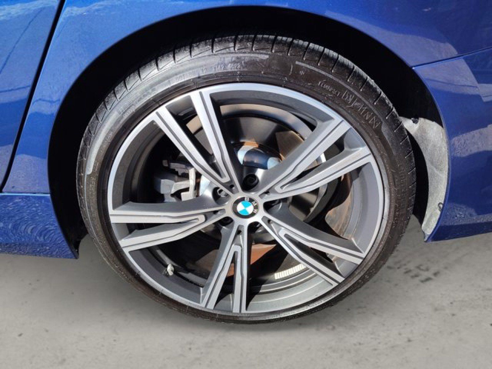 Used 2023 BMW 330i Sedan w/ Parking Assistance Package RWD image 10