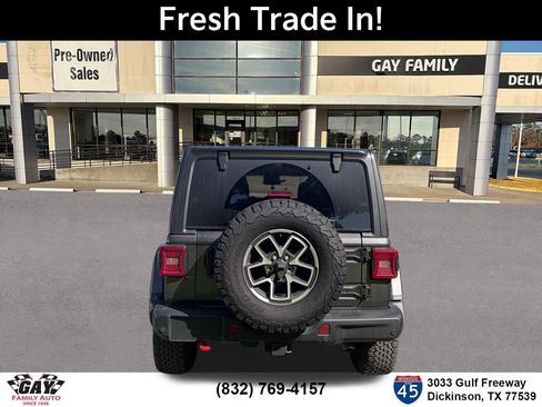 Used 2025 Jeep Wrangler Unlimited Rubicon w/ Safety Group AWD/4WD image 8