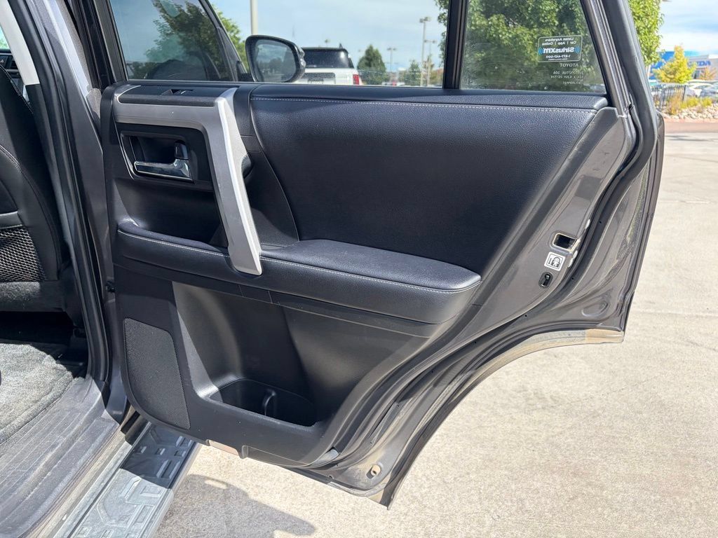 Used 2019 Toyota 4Runner SR5 Premium AWD/4WD image 19