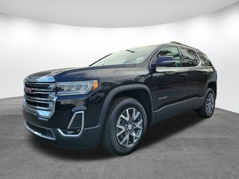 Used 2023 GMC Acadia SLT w/ Preferred Package image 3