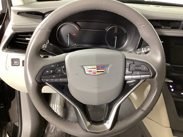 Used 2021 Cadillac XT6 Premium Luxury AWD/4WD image 13
