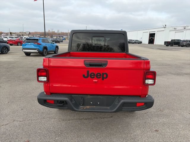 Used 2023 Jeep Gladiator Sport AWD/4WD image 5