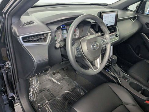Used 2024 Toyota Corolla Cross AWD Hybrid image 12