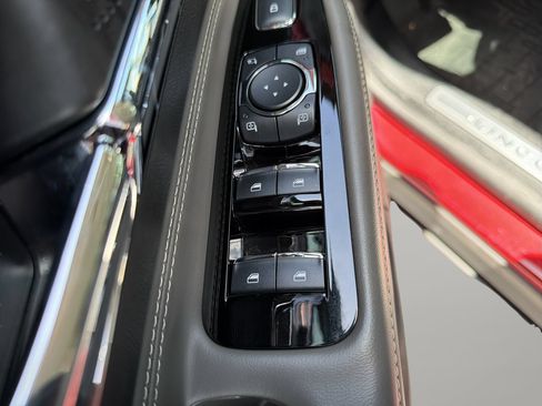 Used 2023 Lincoln Corsair FWD image 18
