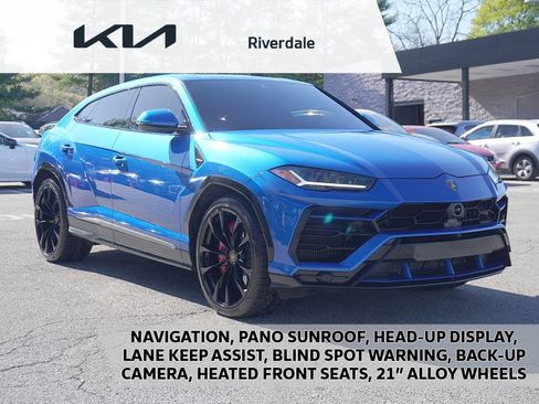 Used 2022 Lamborghini Urus image 1