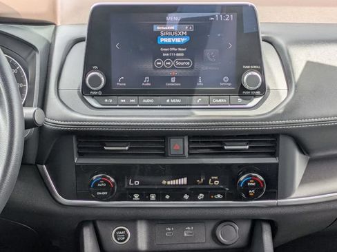 Used 2023 Nissan Rogue SV FWD image 22