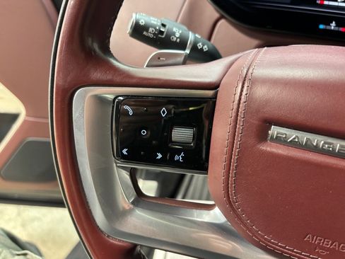 Used 2023 Land Rover Range Rover SE image 20