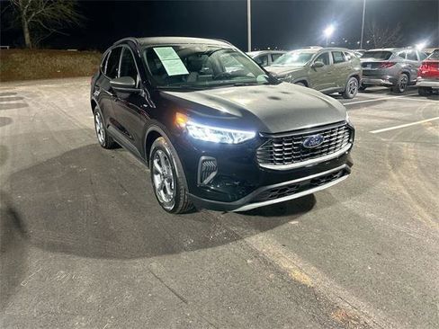 Used 2025 Ford Escape ST-Line image 10