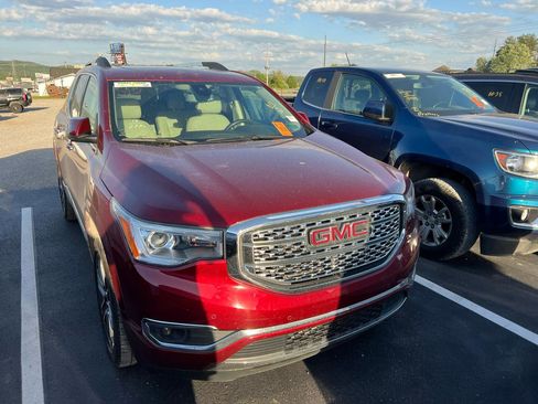 Used 2018 GMC Acadia Denali w/ Technology Package AWD/4WD image 1
