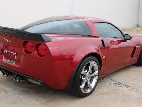 Used 2012 Chevrolet Corvette Grand Sport w/ 3LT Preferred Equipment Group image 15