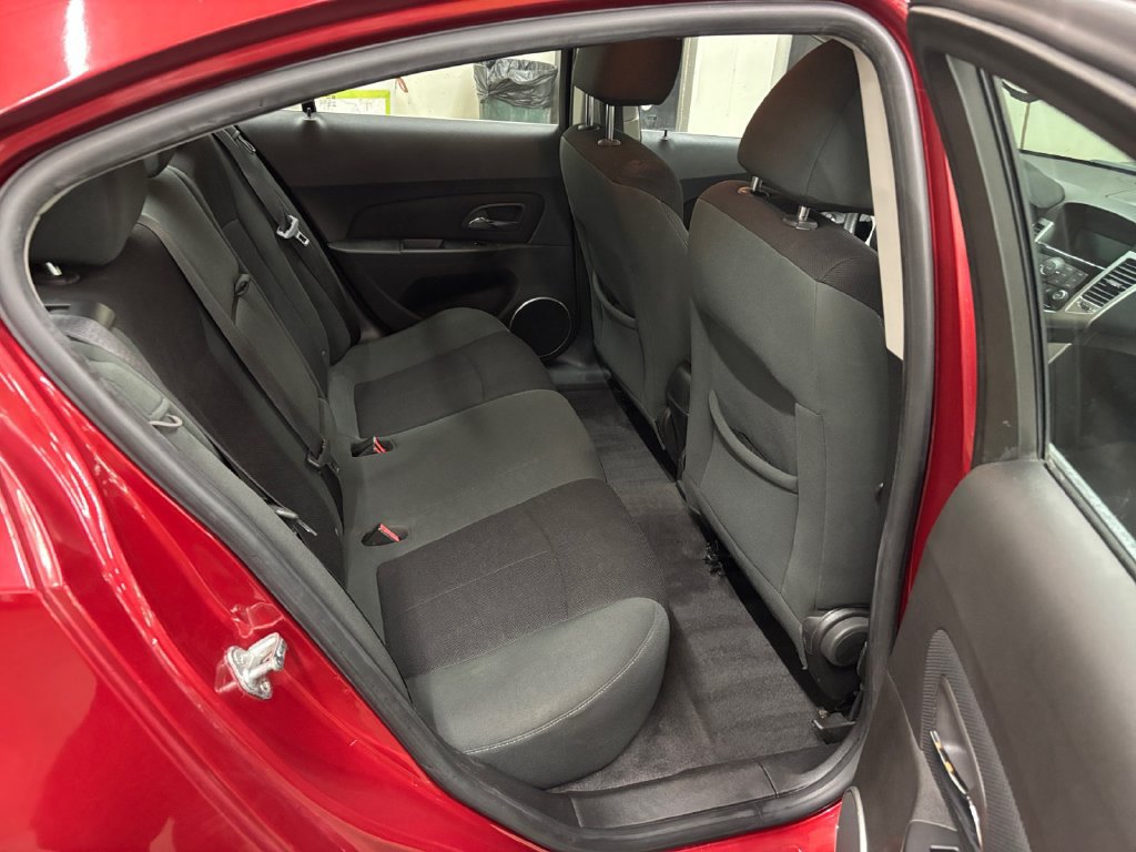 Used 2011 Chevrolet Cruze LT FWD image 17