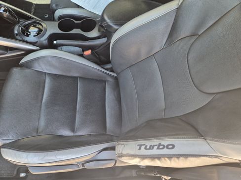 Used 2016 Hyundai Veloster Turbo w/ Option Group 04 FWD image 13