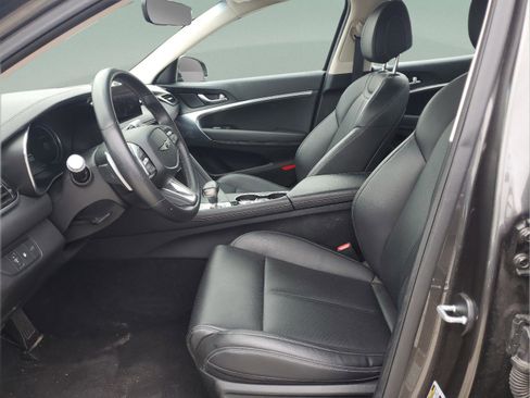 Used 2025 Genesis G70 2.5T image 19