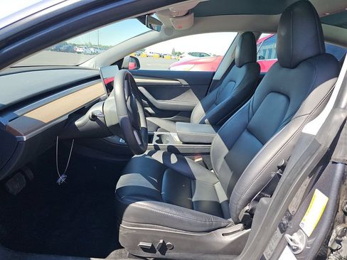 Used 2023 Tesla Model 3 Standard Range RWD image 3